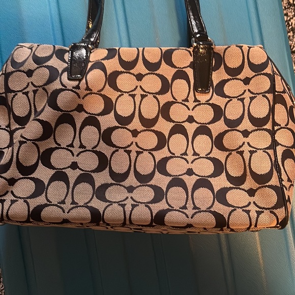 Coach purse - Picture 3 of 10